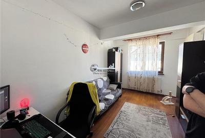 2 CAM VISOIANU PE 2 ETAJE , LOC DE PARCARE MOBILAT UTILAT - 1