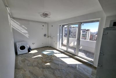 Apartament cu 2 camere semidecomandat, mobilat în Tomis Plus