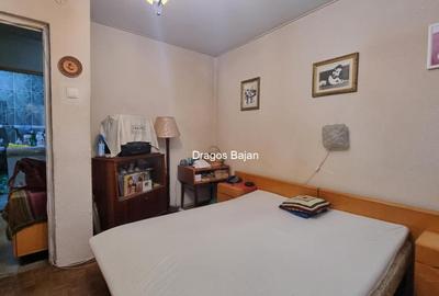 Sala Palatului // vedere spate // balcon - 6