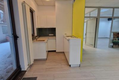 Spatiu comercial, 100 mp, 3 camere, centrala proprie, langa Biharia Office - 2