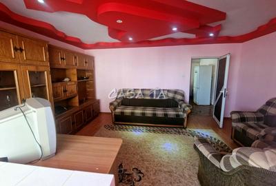 Apartament 3 camere, situat in Rovinari , Str. Plopilor - 3