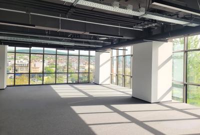 Închiriere Spațiu Birou Clasă A în Clădire Premium - 1