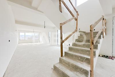 Casa cuplata semifinisata de vanzare in Dambul Rotund cu garaj - 1