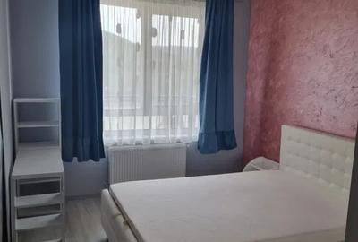 Apartament cu 3 camere semidecomandat, mobilat în Florești