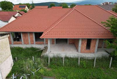 Casă de vânzare 260 mp utili + 1052 mp teren in centrul orasului Covasna - 2