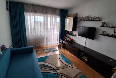 Apartament cu 3 camere decomandat, mobilat în Păcurari