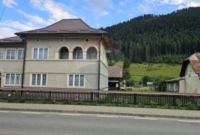 Casa 225 mp, teren intravilan 4822 mp C. Moldovenesc, Suceava - 1