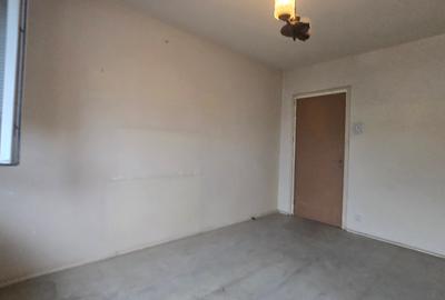 De vanzare - Apartament 2 camere 51mp -  200m Metrou Romancierilor - Comision 0% - 4