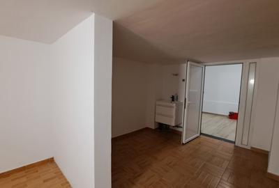 SPATIU COMERCIAL STRADAL- COMISION ZERO - 28