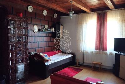 Casa 60 mp+terasa 30 mp-teren 700 mp-garaj-panouri solare-Livezile - 2