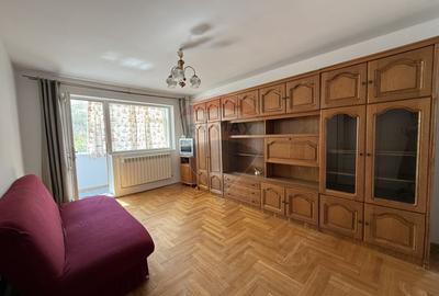 Apartament cu 3 camere, mobilat în Tomis Nord