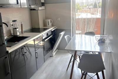 Apartament cu 2 camere semidecomandat, mobilat în Mărăști