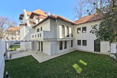 Casă cu 11 camere în Dorobanți