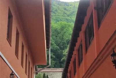 Spatiu Pretabil Servicii, Zona Castelului - 7