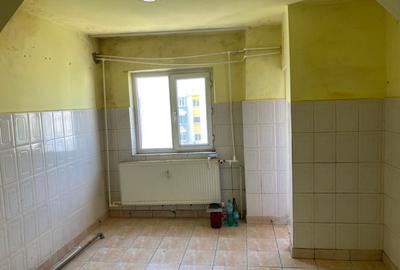 De vanzare apartament 3 camere, str. Daciei, 74 mp GIURGIU - 8