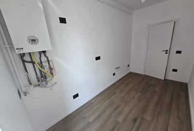 Apartament superb pe 2 niveluri. Bucatarie inchisa. 2 Locuri de Parcare. - 4