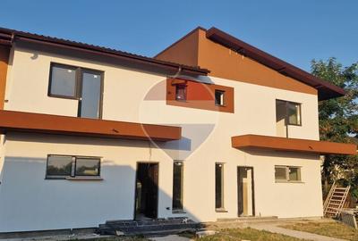 Duplex cu 3 camere în Bolintin-Deal