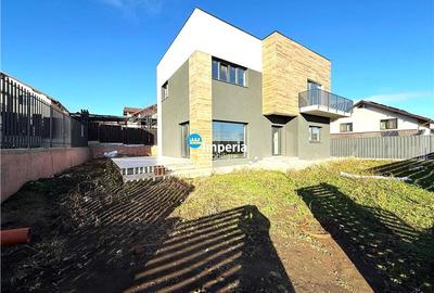 Vila premium P+E 4 cam, asfalt, canalizare,Notariat Miroslava - 1