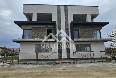 Casă individuală cu 4 camere în Șelimbăr