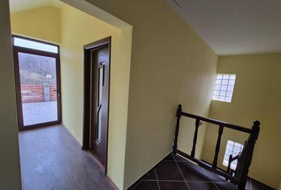 Casa de vanzare individuala cu garaj in Bucium - 14