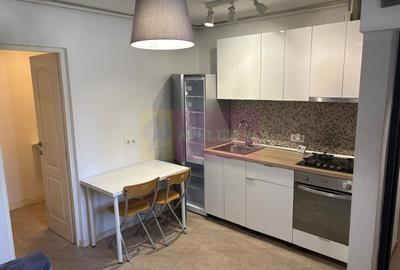 Casa 1 camera 33mp curte 50mp zona Metrou Tineretului COMISION 0 - 4