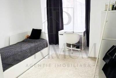 Apartament cu 3 camere decomandat, mobilat în Lipovei