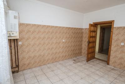 Oportunitate Exclusivă de Investiție în Câmpina Muscel Vila 12+ camere 750 mp - 21