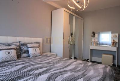 3 camere, clima, bloc anvelopat, Str. Cosminului - Girocului. - 1