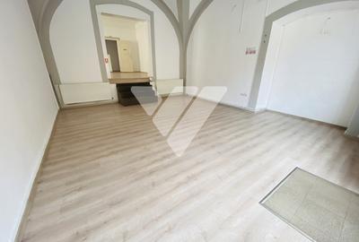 Spatiu comercial de închiriat 75 mp zona Centrala Sibiu - 1