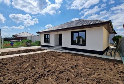 Casă individuală cu 3 camere în Agigea