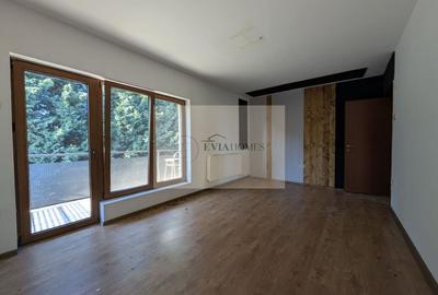 Apartament cu 4 camere decomandat în Zorilor