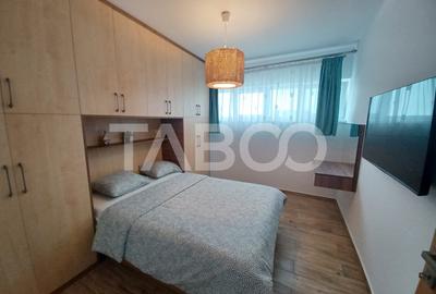 Apartament cu 3 camere decomandat, mobilat în Piața Cluj