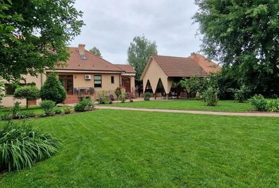 Casa cu 6 camere 5 bai si 960 mp teren de vanzare in zona centrala Sibiu - 4