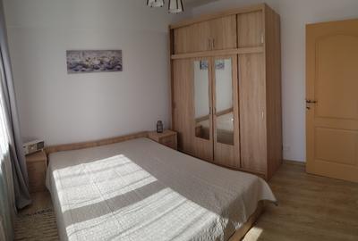 Proprietar, inchiriez apartament 3 camere, Calea Victoriei/ Amzei - 6