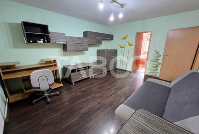 Apartament cu 2 camere nedecomandat, mobilat în Vasile Aaron