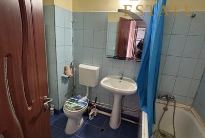 Apartament cu 2 camere de vanzare zona centrala Ramnicu Valcea, etaj 4 - 11