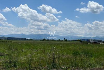 Teren agricol intravilan de 9000 mp, în Vest