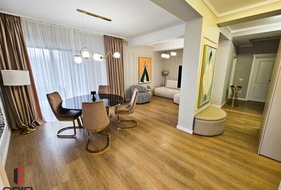 Apartament cu 3 camere semidecomandat, mobilat în Central