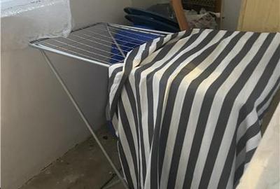 Garsoniera de vanzare , zona Spitalul Judetean Focsani , 28 mp , decomandata , e - 7