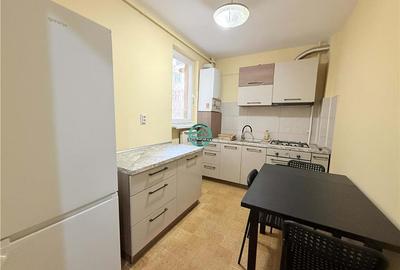 Inchiriez apartament cu 4 camere, 2 bai, etaj 1 in Dambu zona Profi - 1