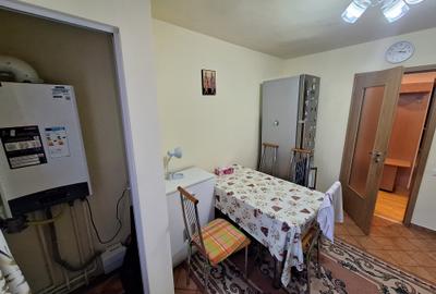 450 euro!!!Ap.cu 3 camere Et 1 cu centrala proprie Zona Bucovina - 6