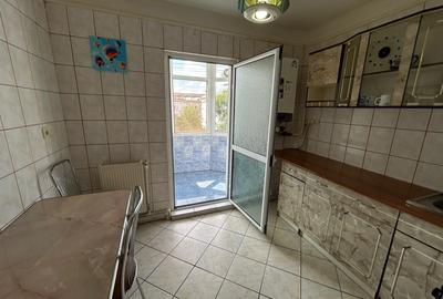 - Apartament 3 camere confort 1 decomandat Calarasi 4, mobilat utilat - 4