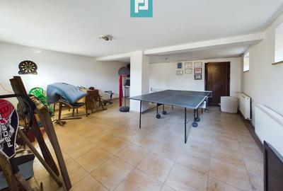 Vilă spațioasă cu 8 camere, Grădiște - 21