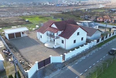 Vila deosebita Parter + Mansarda de vanzare in Odobesti - 3
