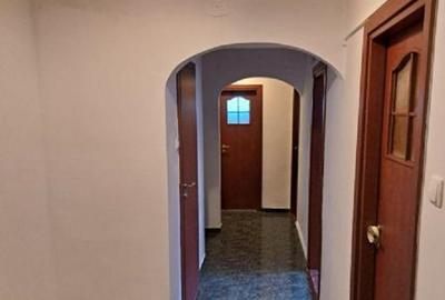 Apartament 3 camere decomandate zona Tomis Nord - 1