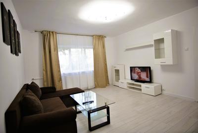 Apartament cu 3 camere decomandat, mobilat în Nerva Traian
