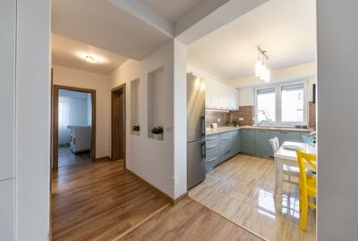 Apartament 3 cam, 76 mp + balcon, etaj 1,  Dumbravița, str. Rodiei,  Comision 0% - 5