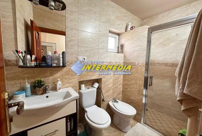 Casa in Centru finisata, mobilata, utilata complet - 8