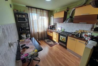 Apartament 3 camere semidecomandat, zona Big - 12