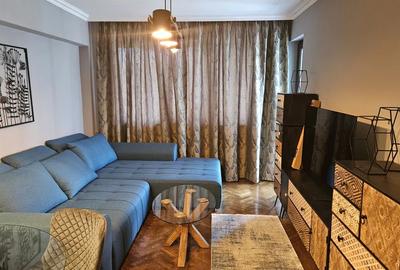 Apartament cu 3 camere decomandat, mobilat în Tineretului